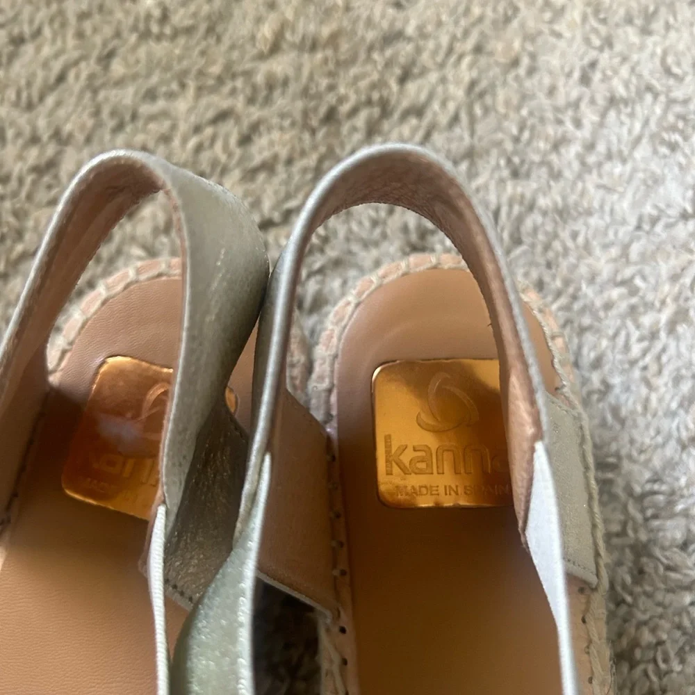 KANNA Metallic Women's Espadrille Sandals Cross-Strap Ankle Size 41 10-10.5 Tan